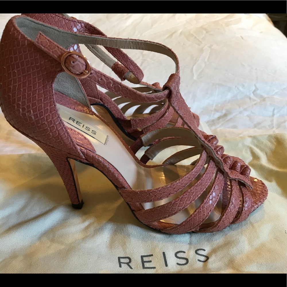 Excellent condition Reiss dusty rose colored heels